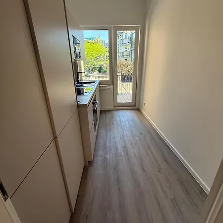Luxury Deluxe Apartment With 3 Rooms Xl-Orchid Apartment Cologne